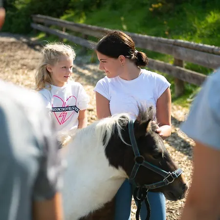 Monika - Altenmarkt Apart Otel