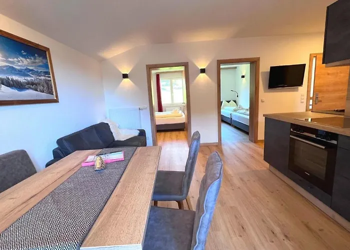 Appart hôtel Monika - Altenmarkt 4*